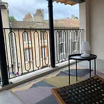 Au Pied De La Cite Medievale - Le 127