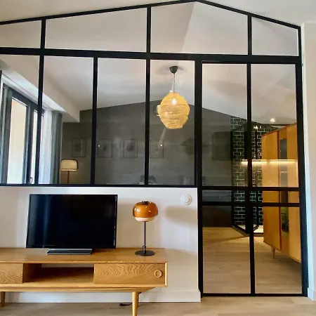 Au Pied De La Cite Medievale - Le 127 아파트